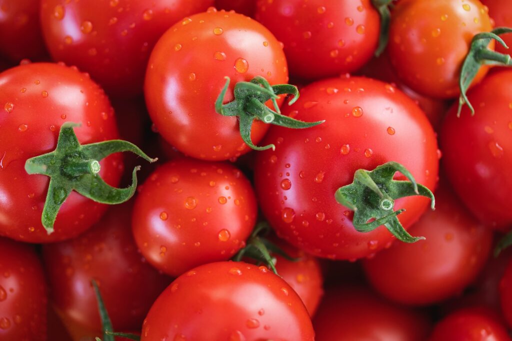 How to freeze tomatoes without blanching?
