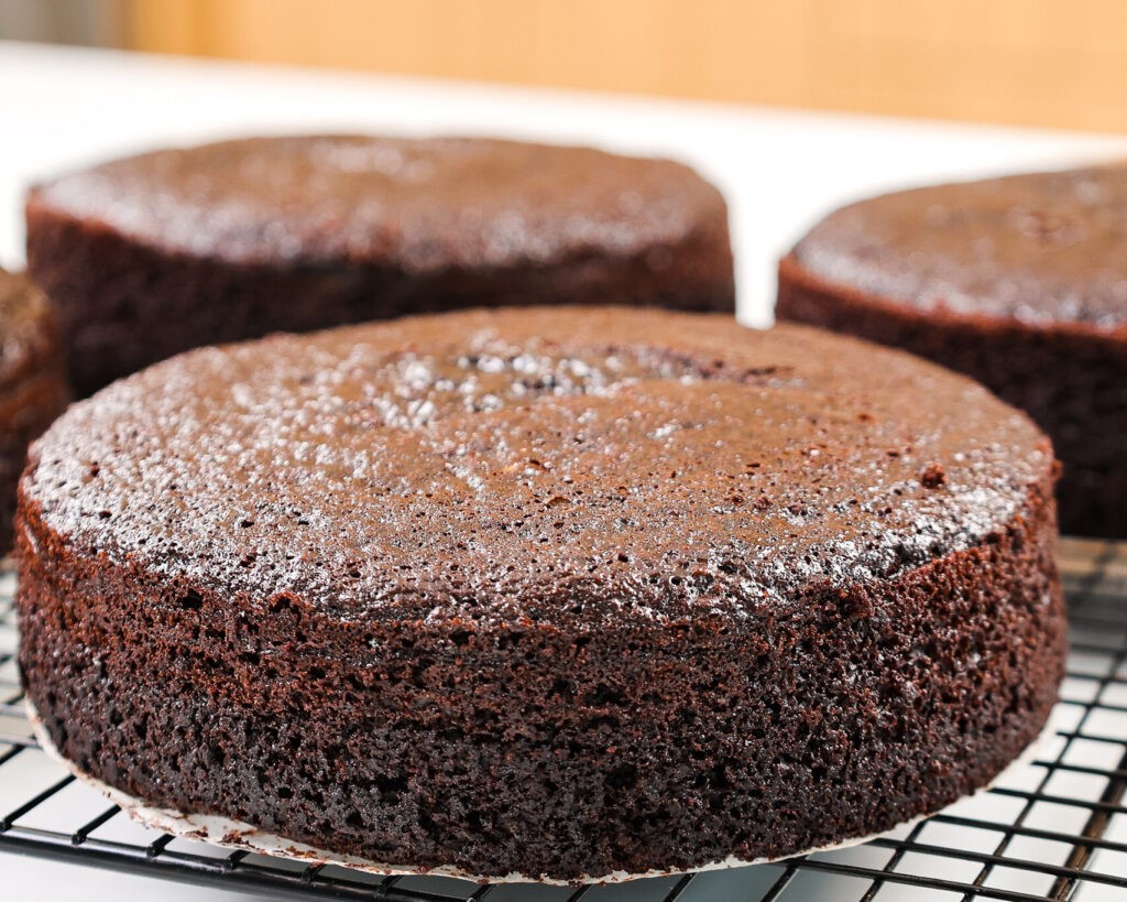 How Do You Defrost Chocolate Cake