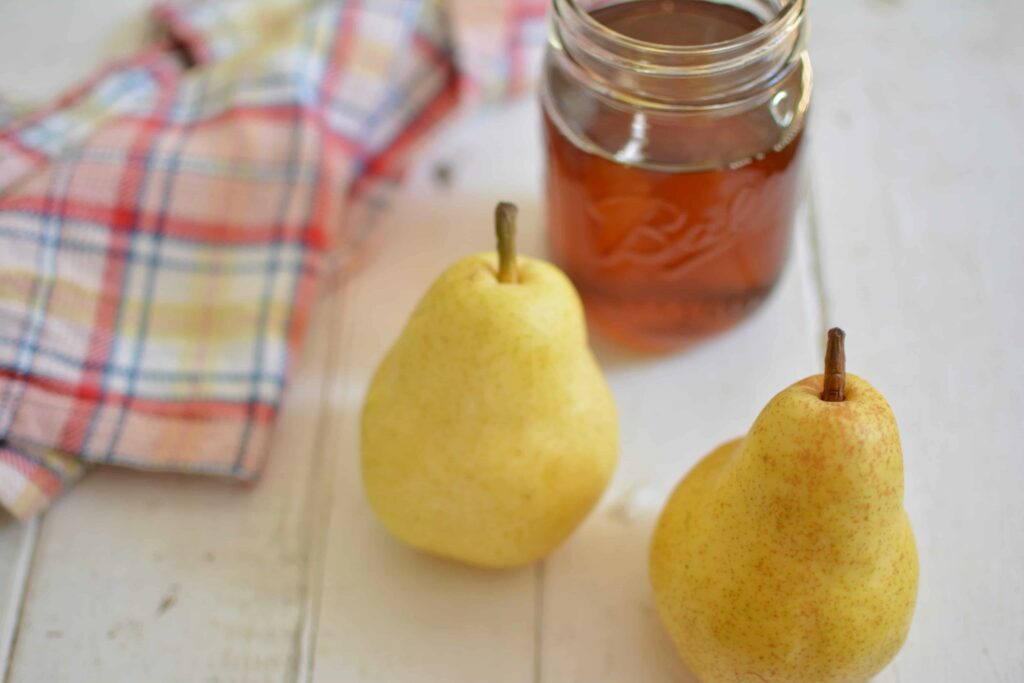 Canning Pears With Honey Or Fruit Juice