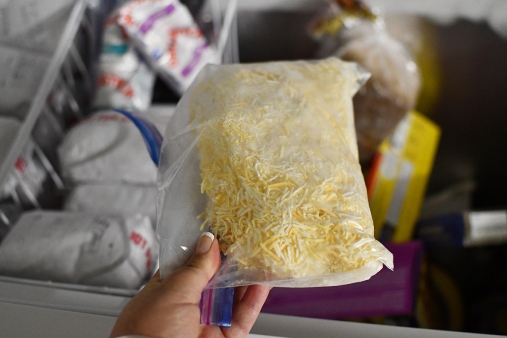 Can You Freeze Shredded Cheese In A Bag