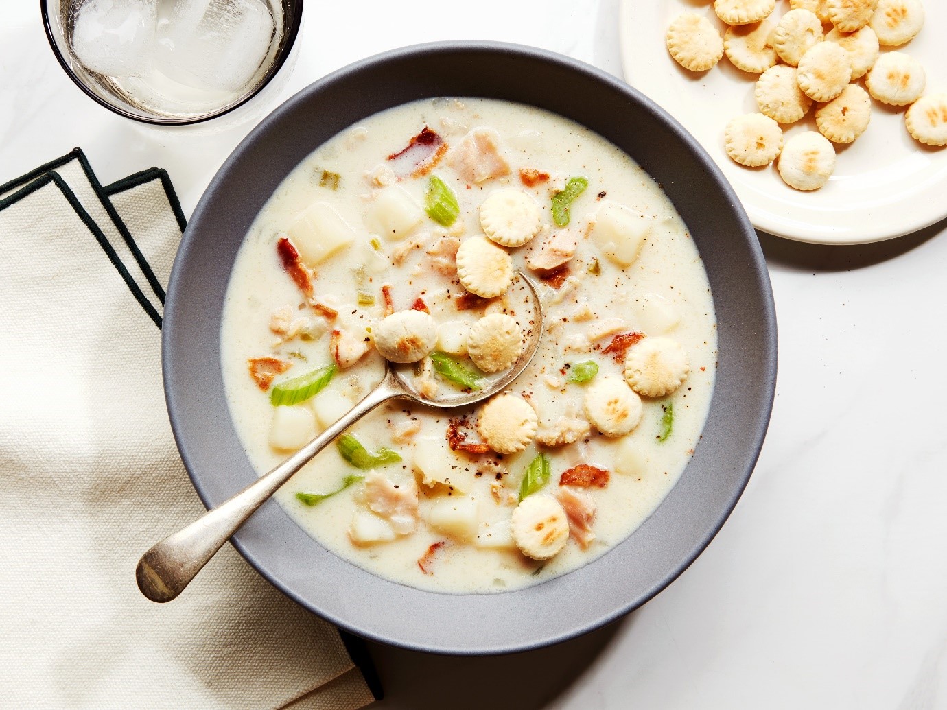 Can You Freeze Clam Chowder? Tips To Freeze Clam Chowder! Can You